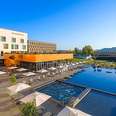 Hotel Mk Tirana 5*