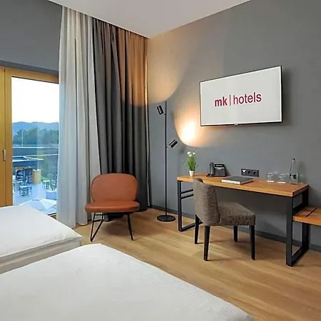 Mk Tirana